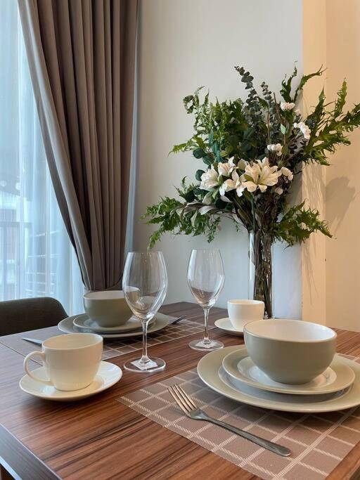 Luxury And Modern Condo In Central Chiang Mai - Astra Condo Kültér fotó